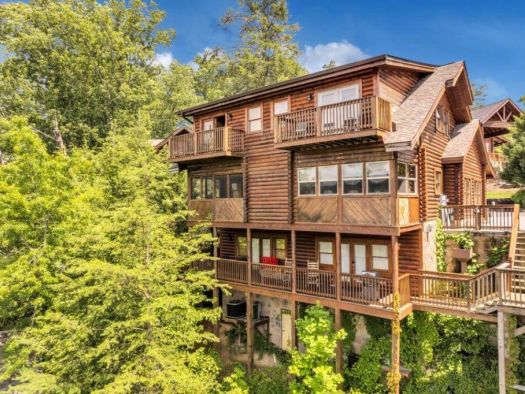 Image for Why Bear Camp Cabin Rentals Offer the Best Cabins in Pigeon Forge and Gatlinburg, Tennessee